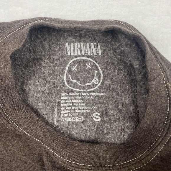 Nirvana Graphic Print Sweater Womens Small Brown Sweatshirt Crewneck Pullover - Picture 5 of 5